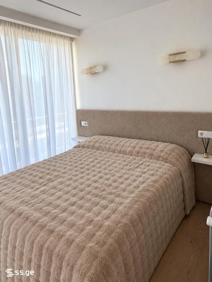 3 room Flat For Sale. Batumi · 5/12