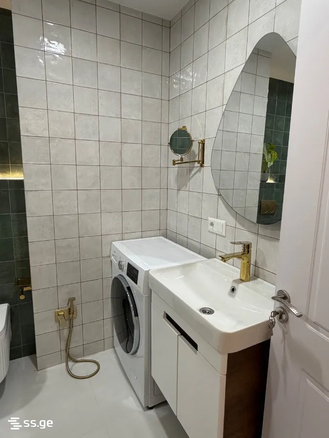 3 room Flat For Sale. Batumi · 9/12