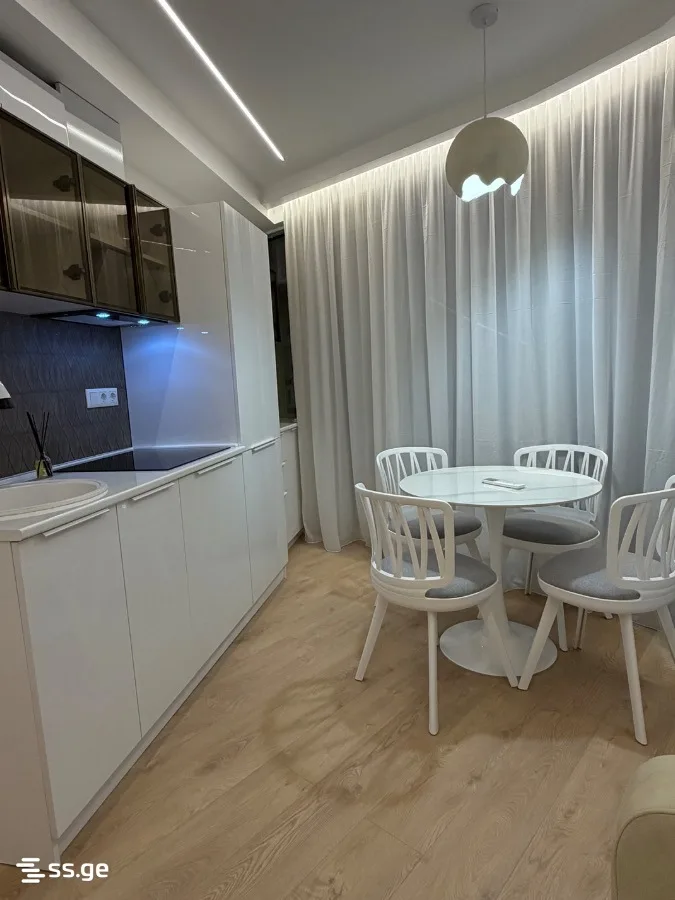 3 room Flat For Sale. Batumi · 10/12
