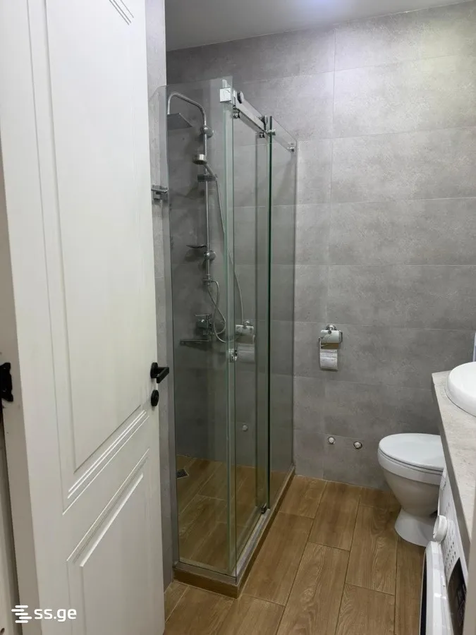 3 room Flat For Sale. Didi digomi · 10