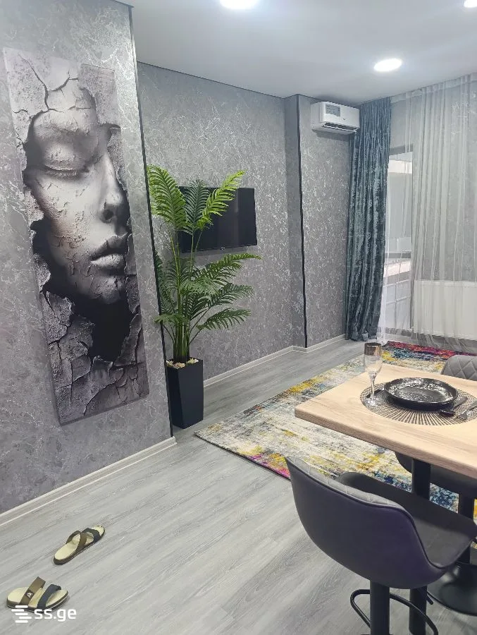 2 room Flat For Sale. Batumi · 8/8