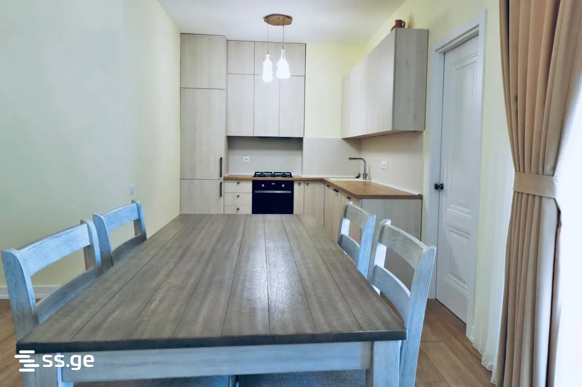 4 room Flat For Sale. Saburtalo · 2