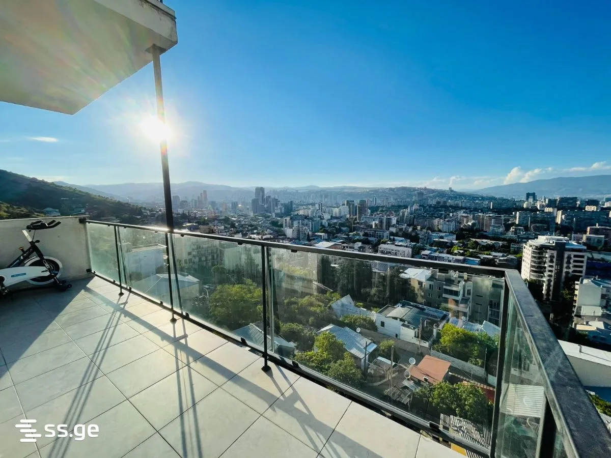3 room Flat For Sale. Vake · 1/11