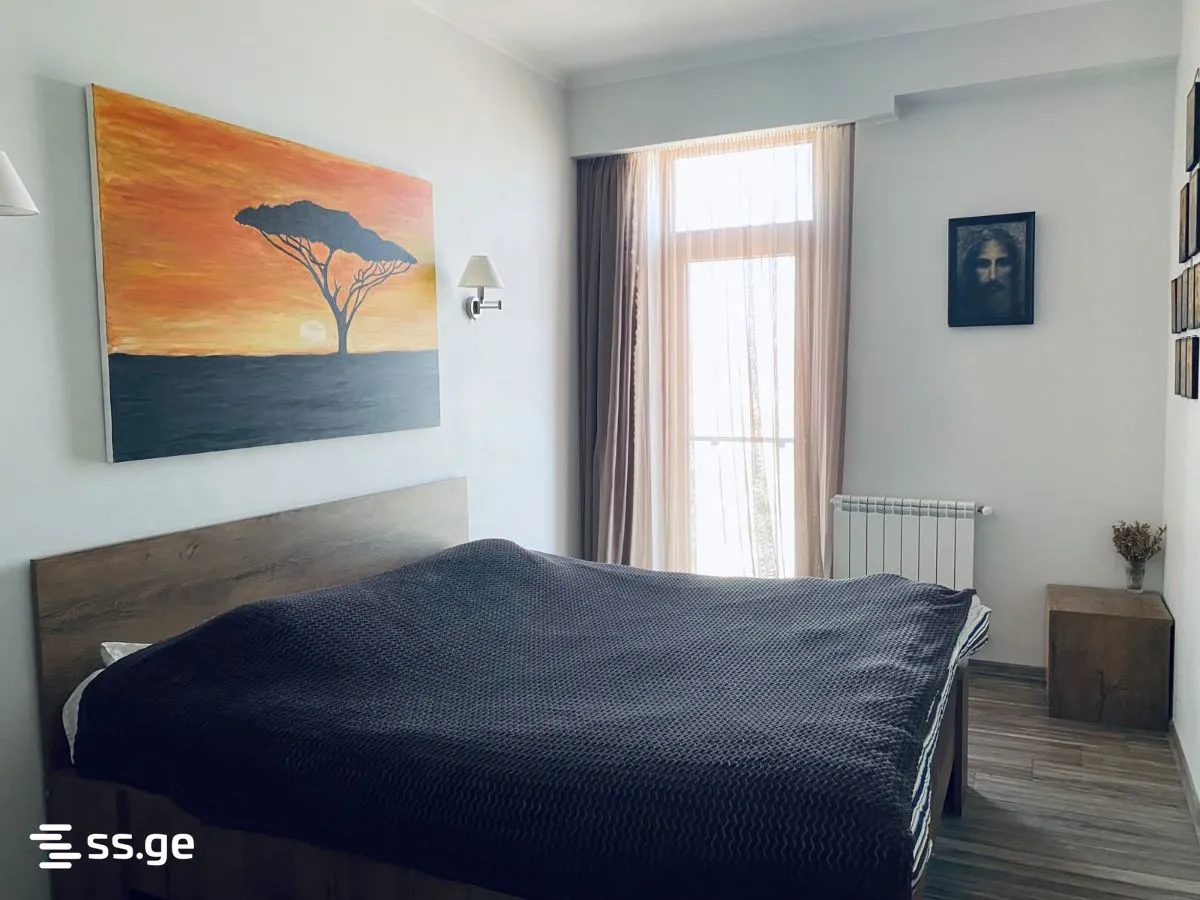3 room Flat For Sale. Vake · 3