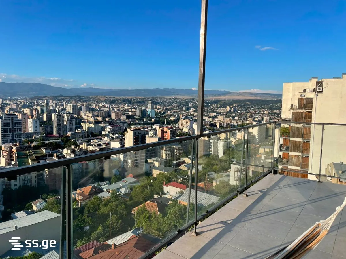 3 room Flat For Sale. Vake · 4/11