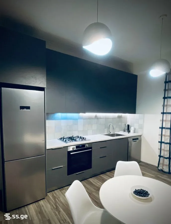 3 room Flat For Sale. Vake · 6/11