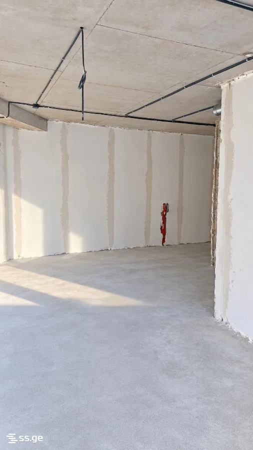 3 room Flat For Sale. Batumi · 6/12