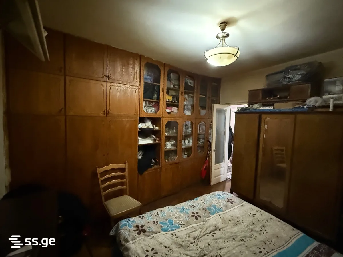 3 room Flat For Sale. Vera · 9/11