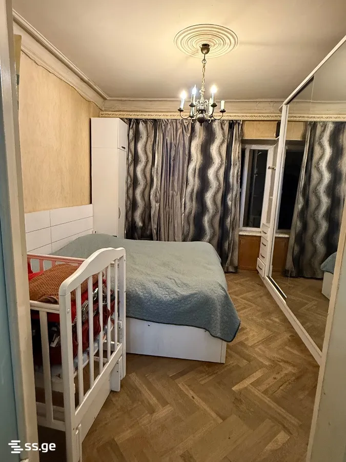 3 room Flat For Sale. Vera · 11