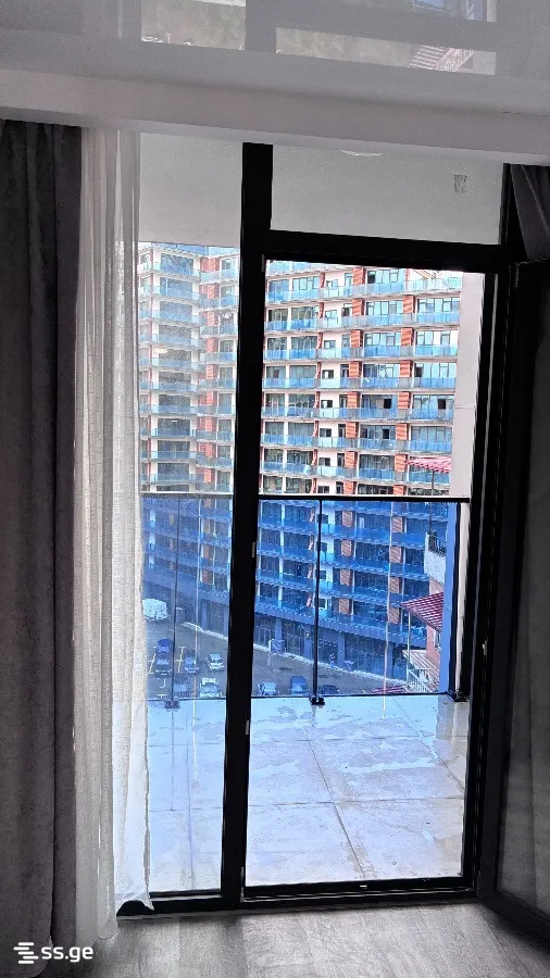 1 room Flat For Sale. Batumi · 4