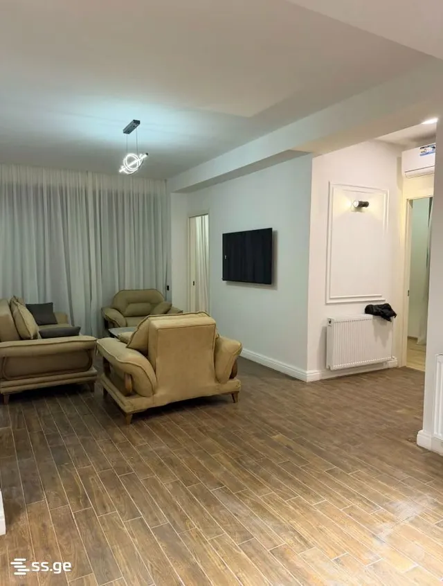 4 room Flat For Sale. Isani
