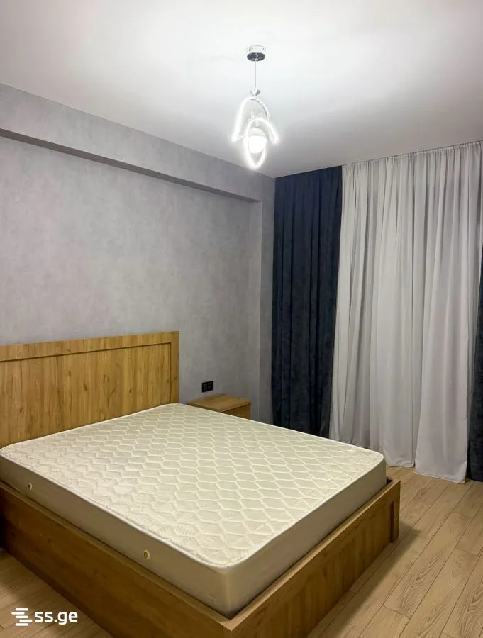4 room Flat For Sale. Isani · 3/10