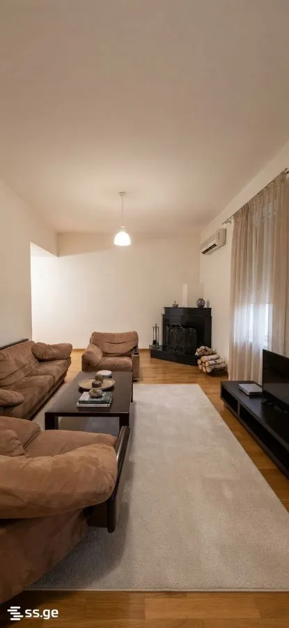 3 room Flat For Sale. Vera · 1/6