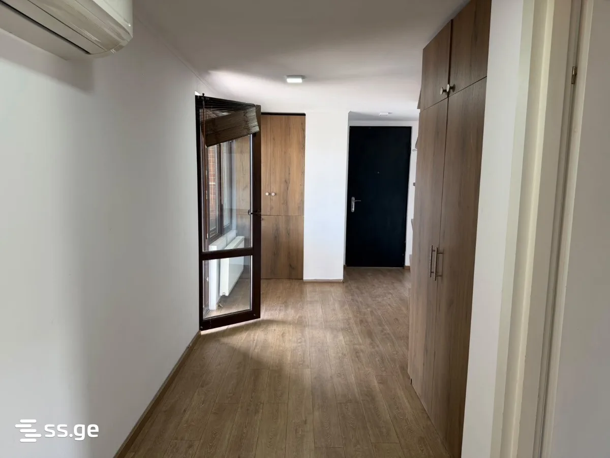 4 room Flat For Sale. Saburtalo · 6/12