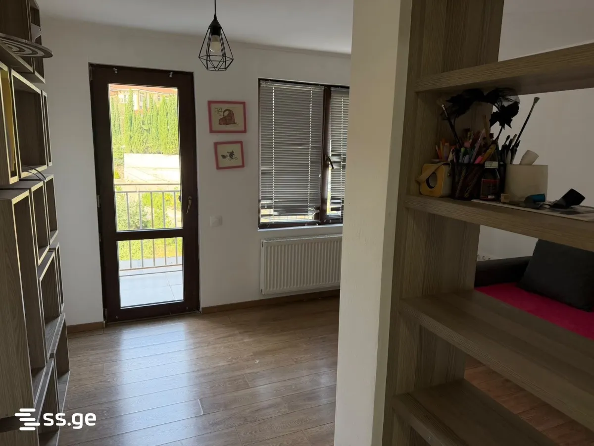 4 room Flat For Sale. Saburtalo · 8