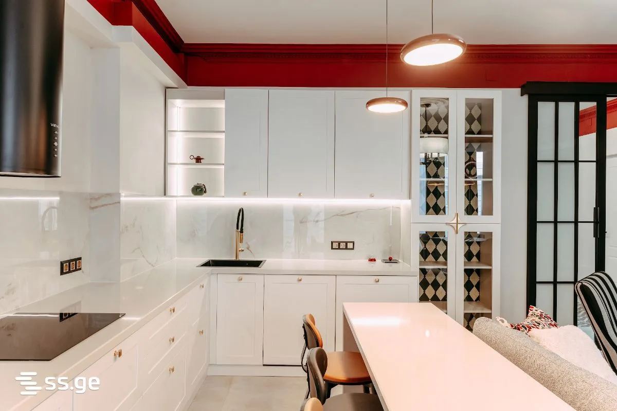 4 room Flat For Sale. Batumi · 4/12