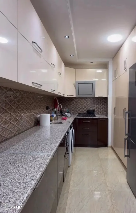 3 room Flat For Sale. Mukhiani · 6/12