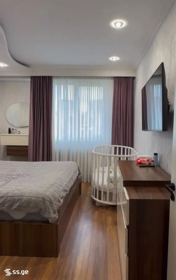 3 room Flat For Sale. Mukhiani · 11