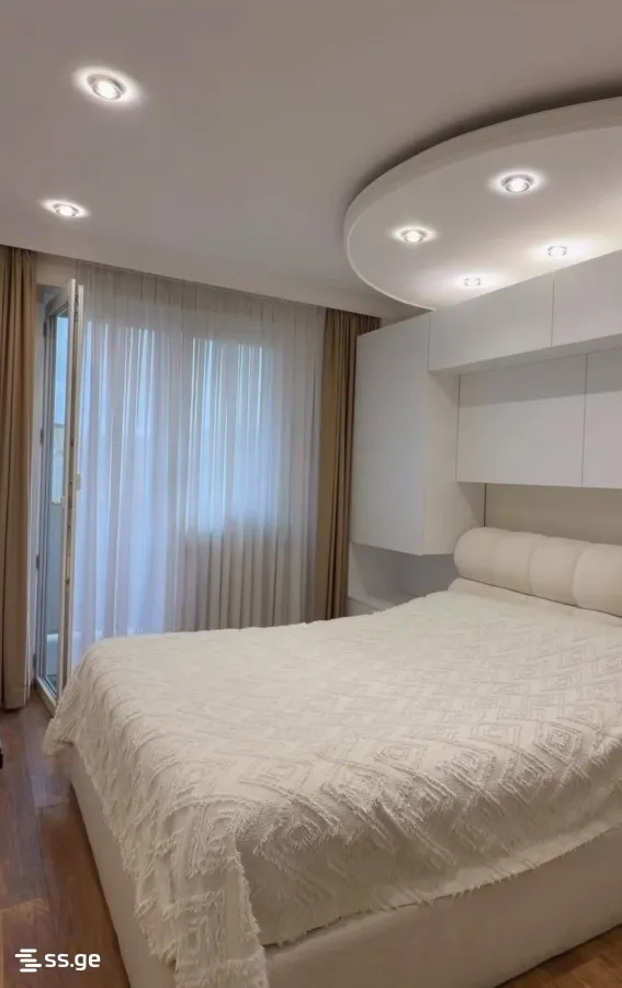 3 room Flat For Sale. Mukhiani · 12
