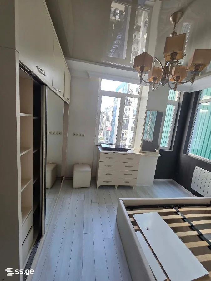 3 room Flat For Sale. Batumi · 10/11