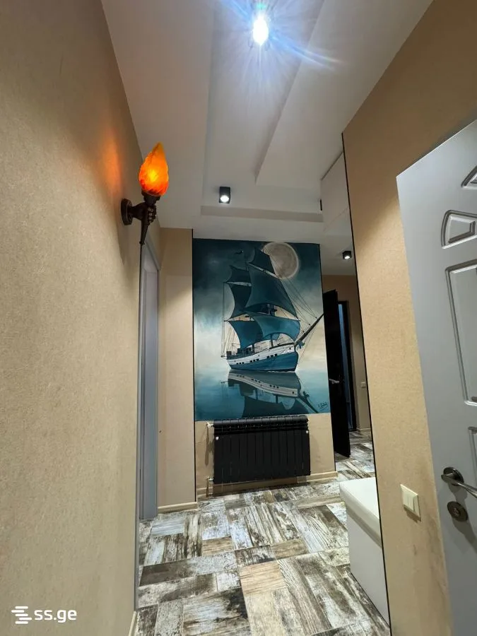 3 room Flat For Sale. Batumi · 6/12