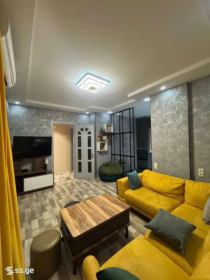 3 room Flat For Sale. Batumi · 12
