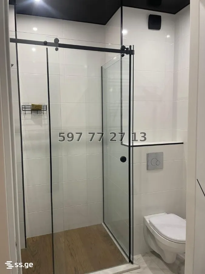 2 room Flat For Sale. Isani · 6