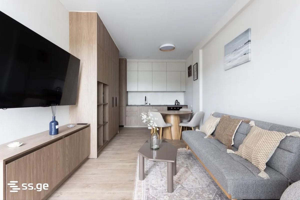 2 room Flat For Sale. Ortachala · 7/12