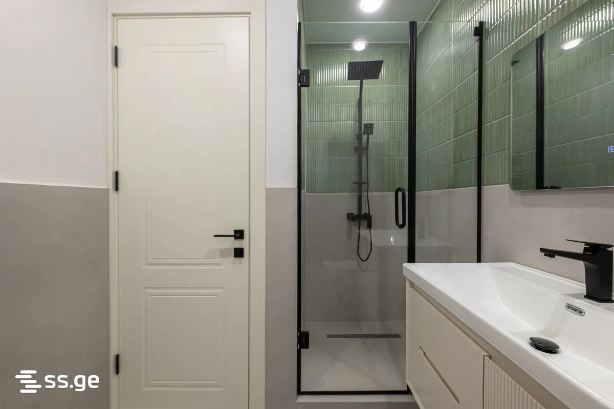 3 room Flat For Sale. Saburtalo · 9/12
