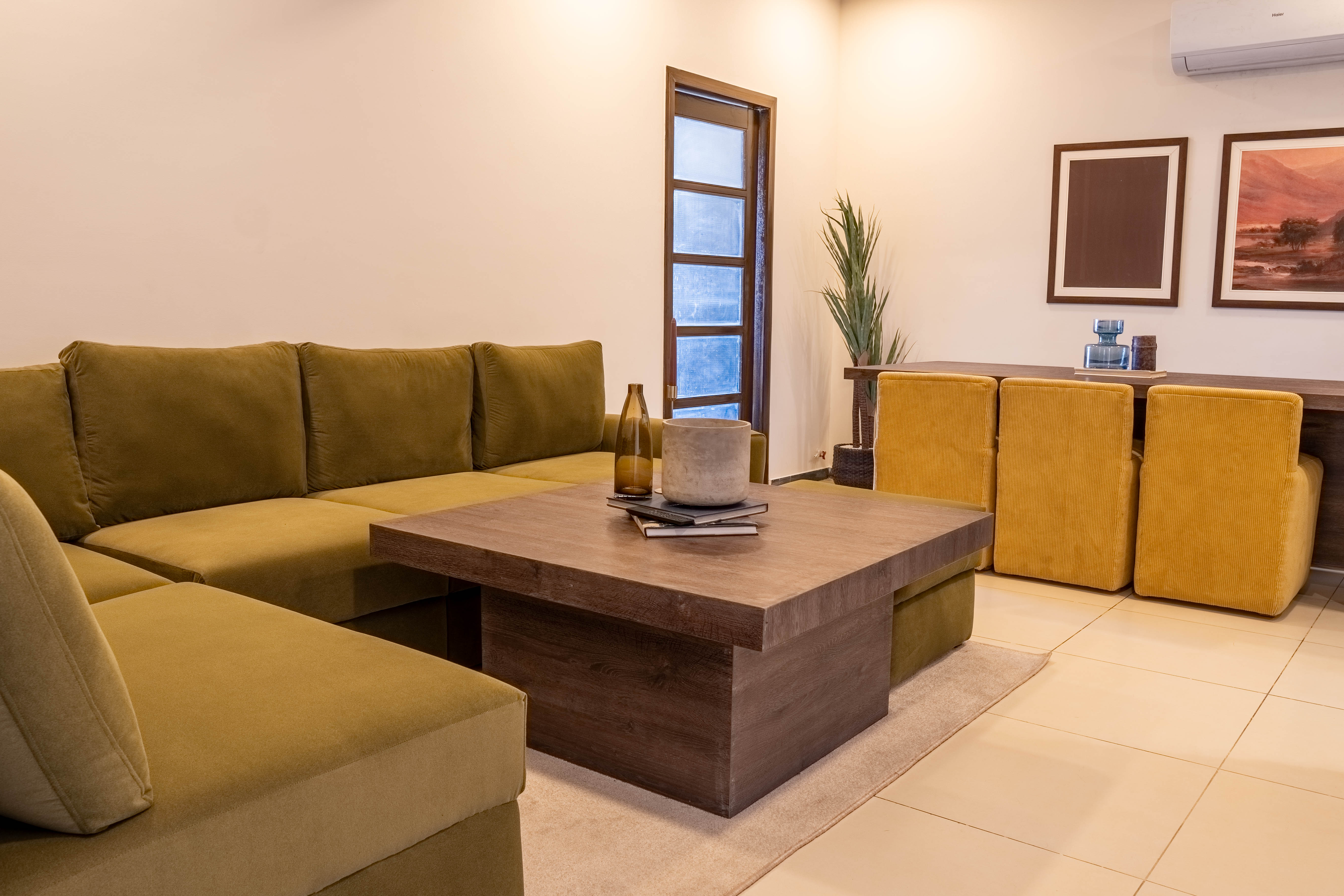 Margalla View 3BR – Balconies & Walk to Shops - Image 5