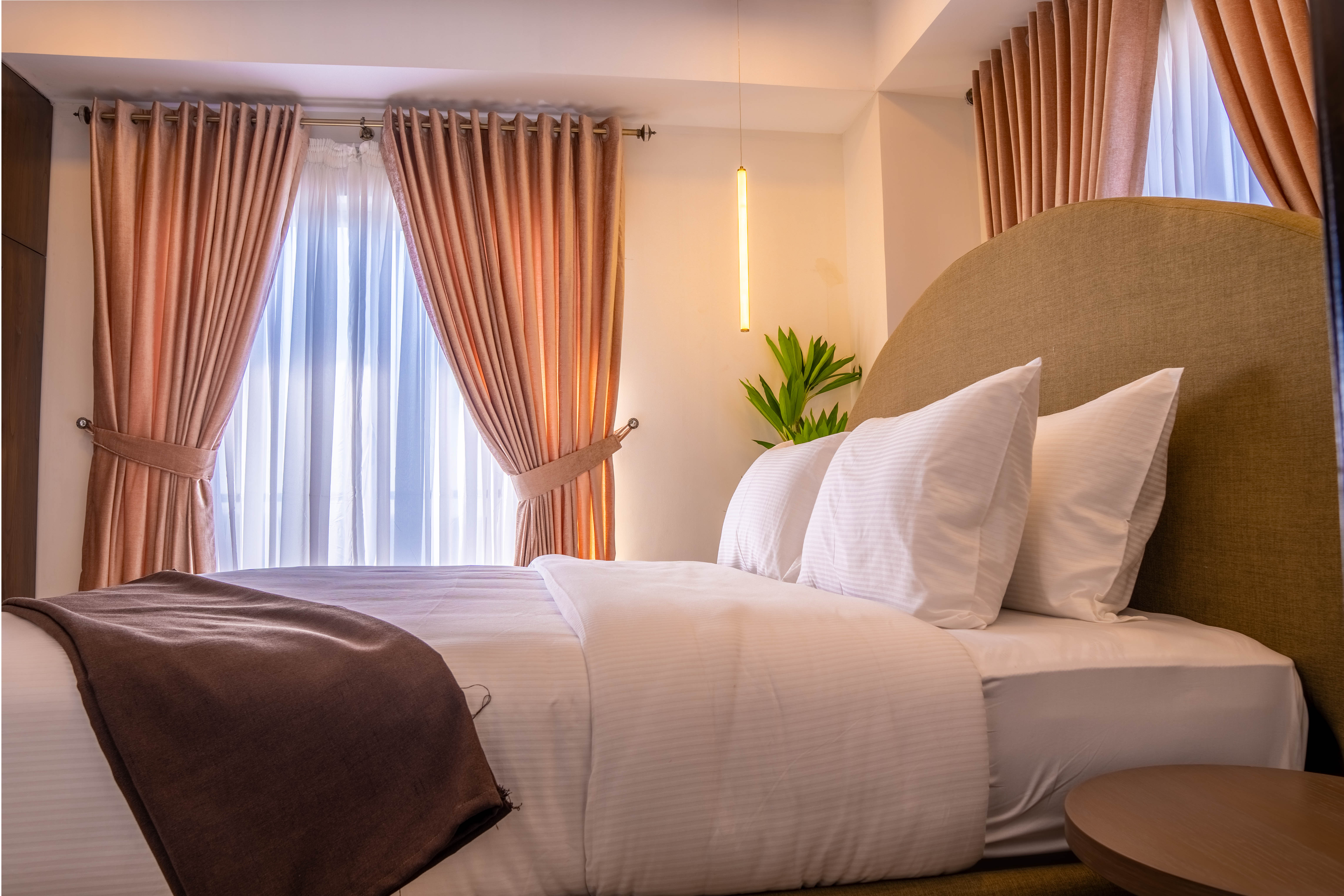 Margalla View 3BR – Balconies & Walk to Shops - Image 12