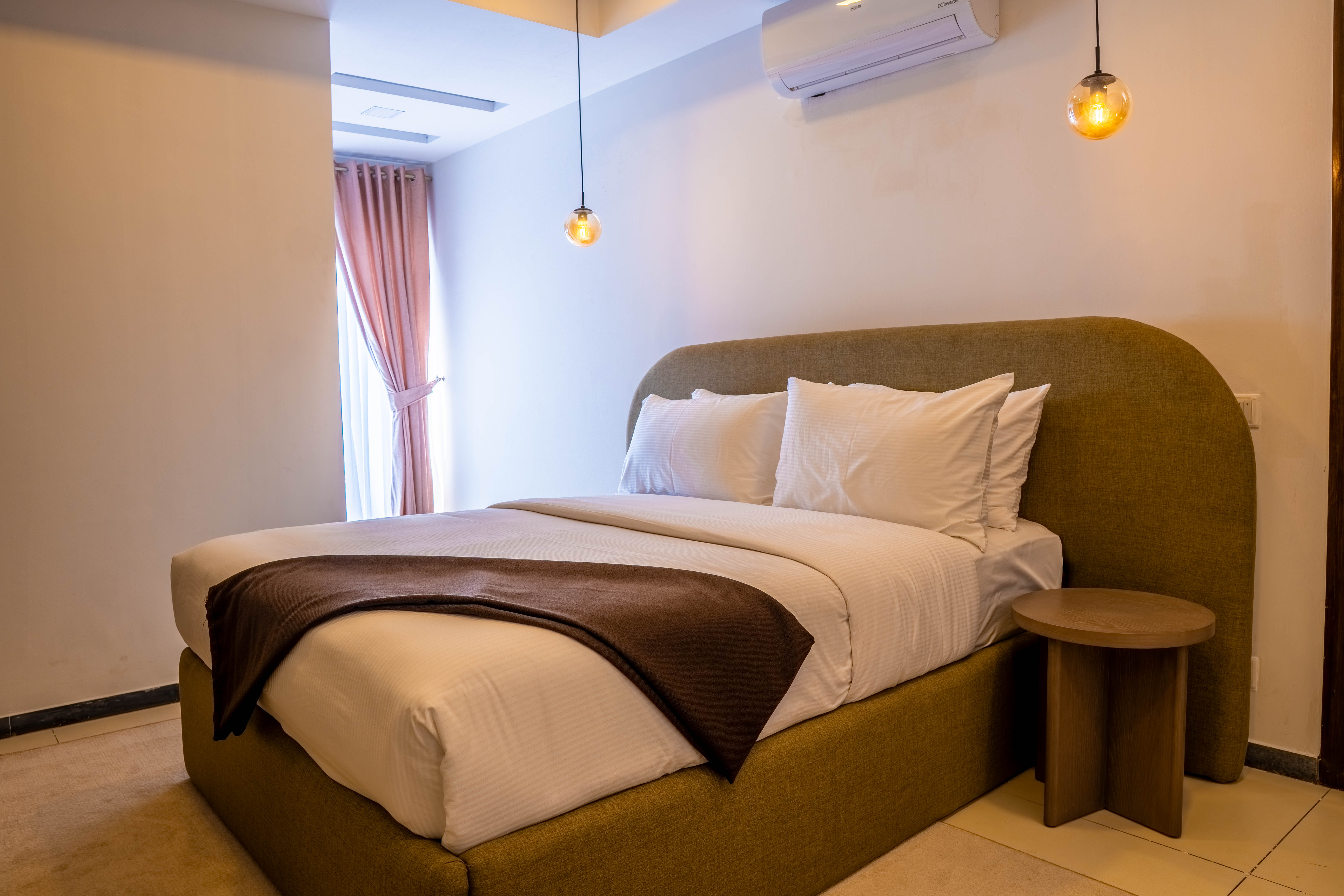 Margalla View 3BR – Balconies & Walk to Shops - Image 13