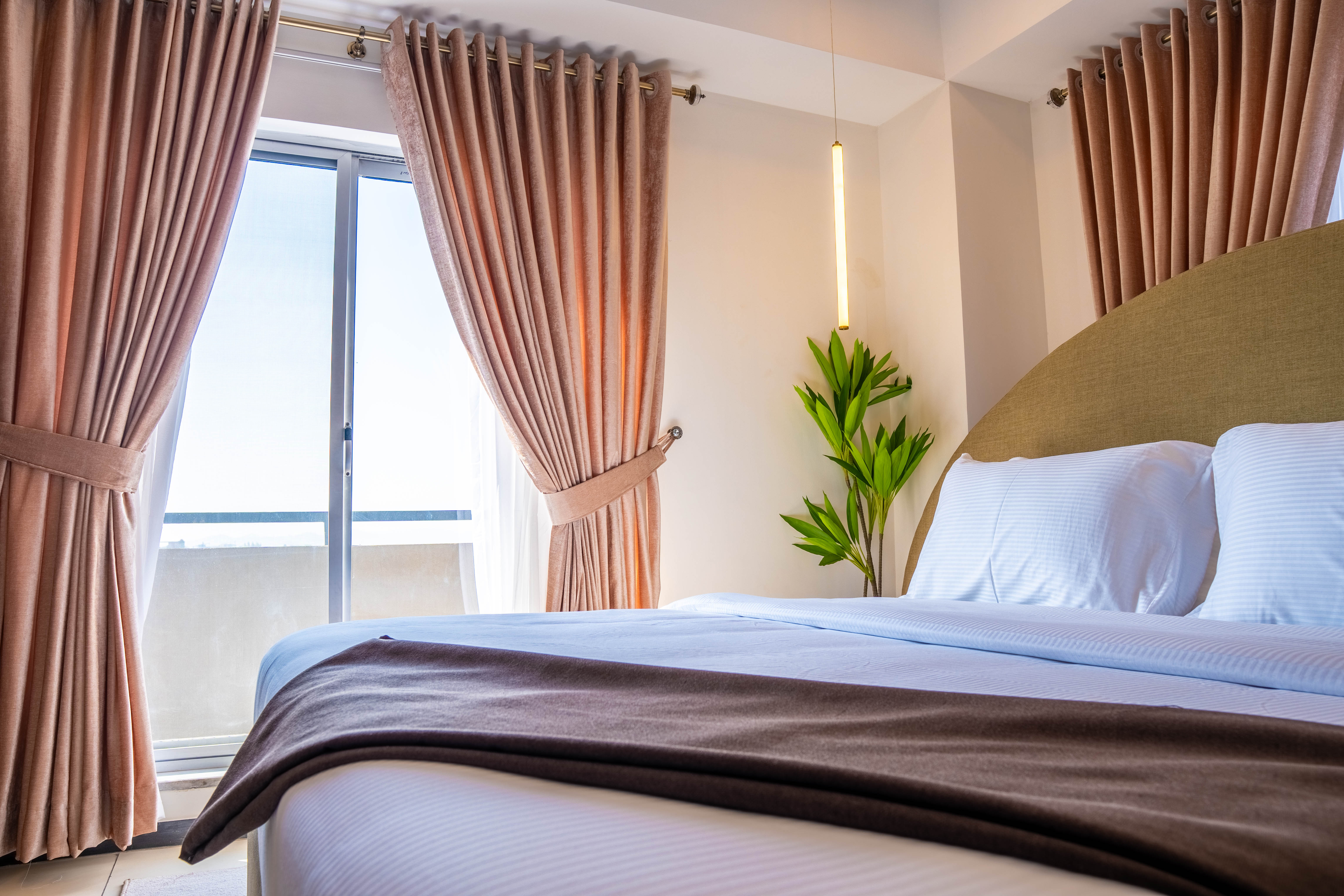 Margalla View 3BR – Balconies & Walk to Shops - Image 21