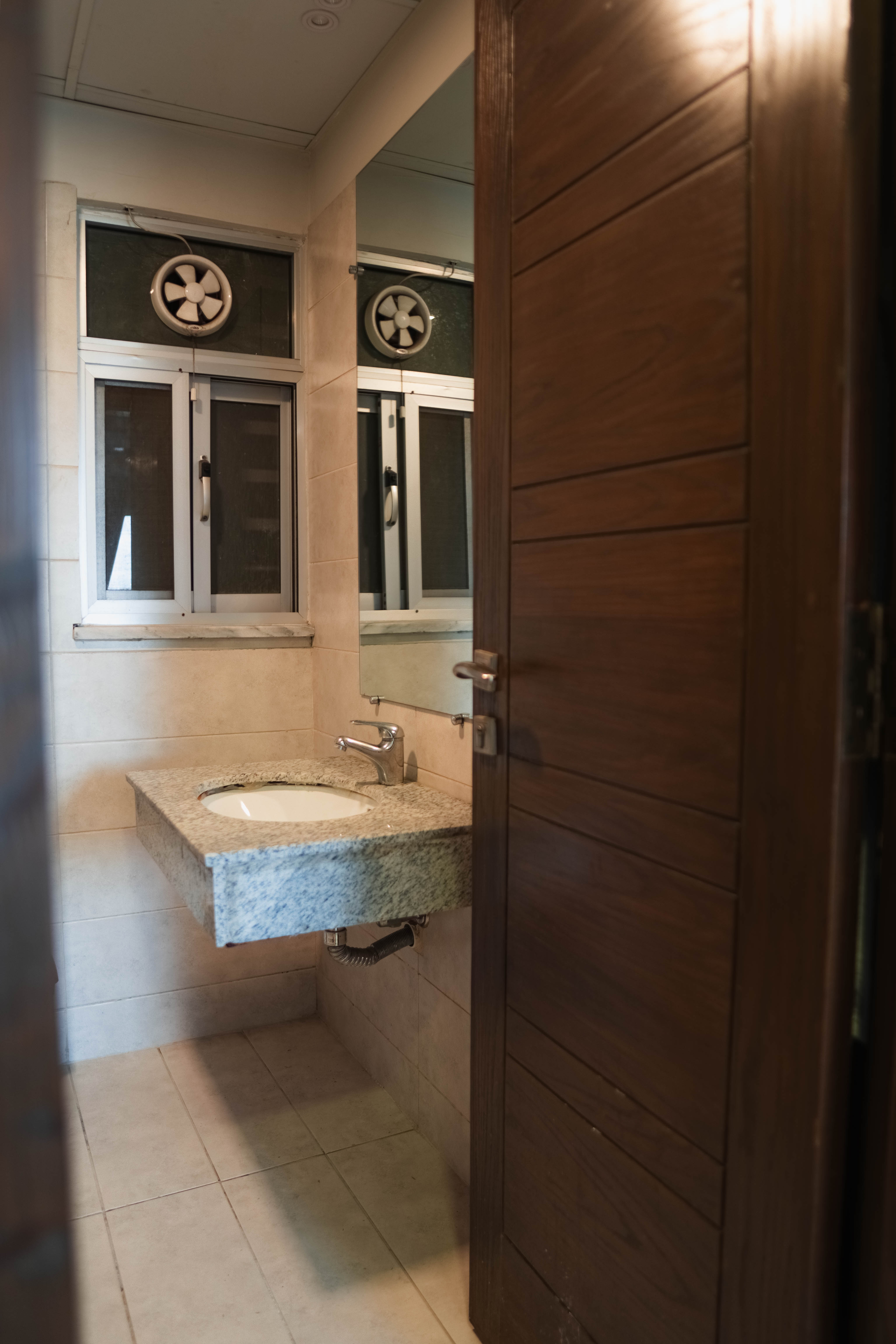 Margalla Dam Views ⭐️ - 2 BR - Image 12