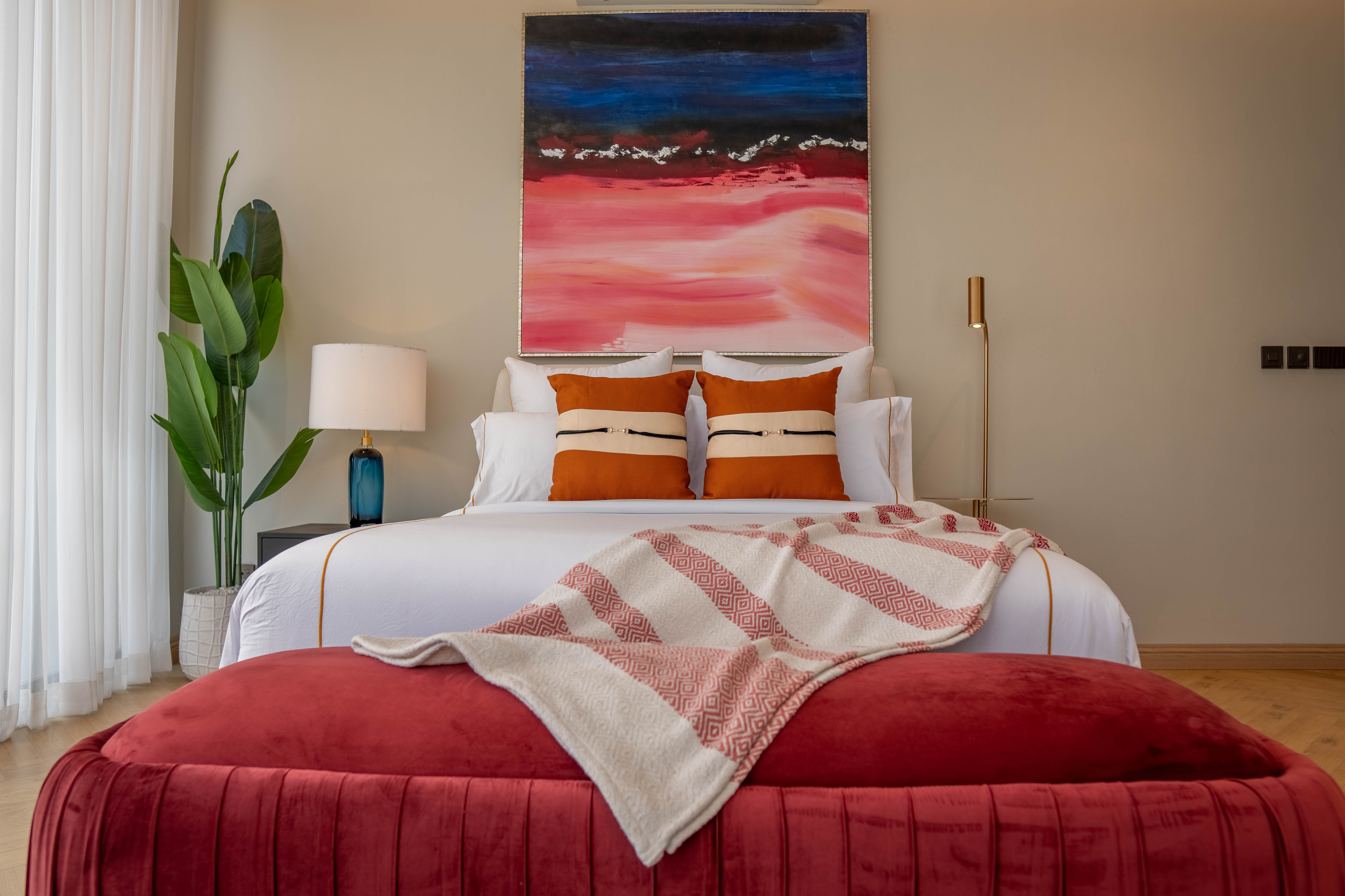 Secluded Luxury Farmhouse | Heated Pool & Garden - Image 9