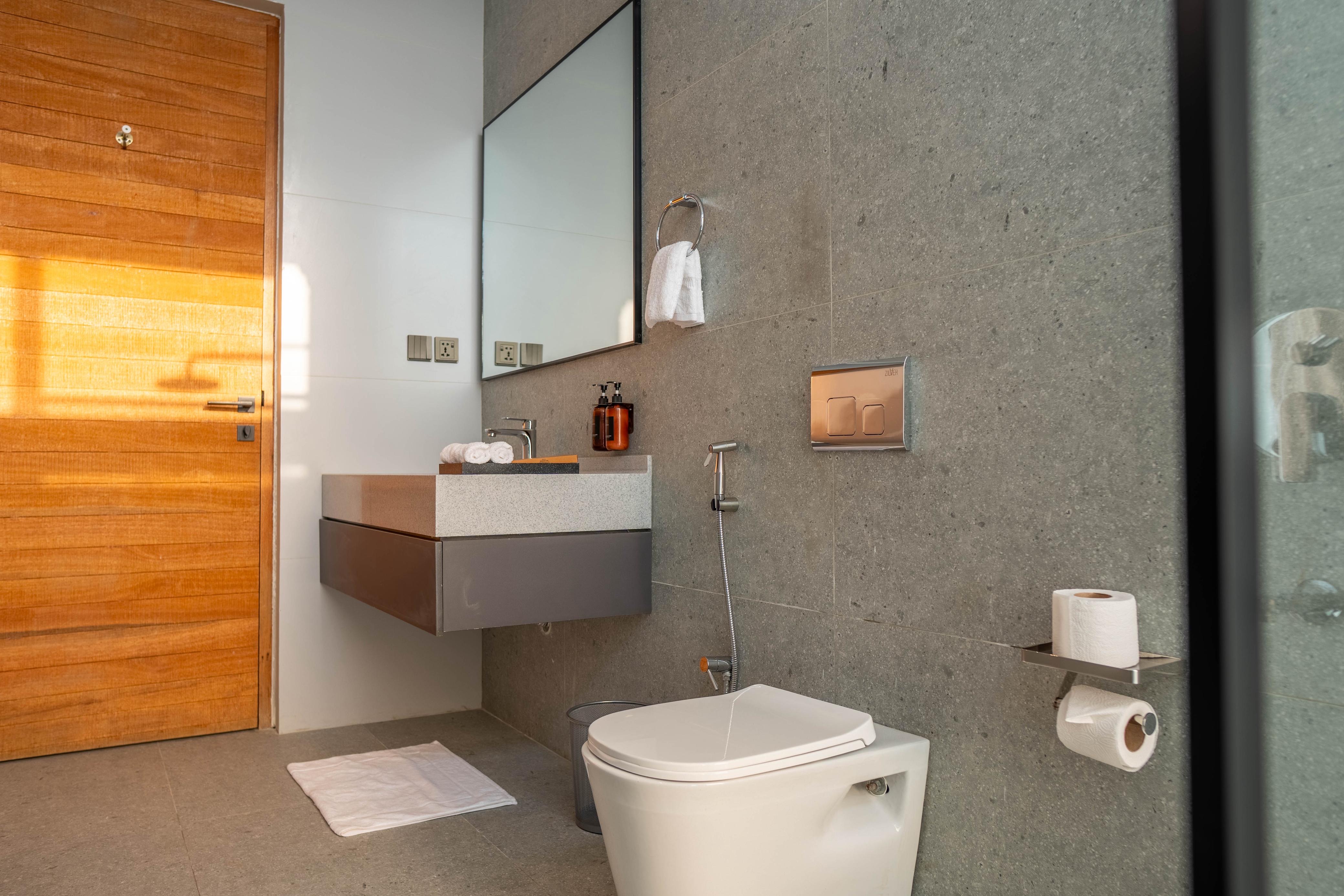 Secluded Luxury Farmhouse | Heated Pool & Garden - Image 48