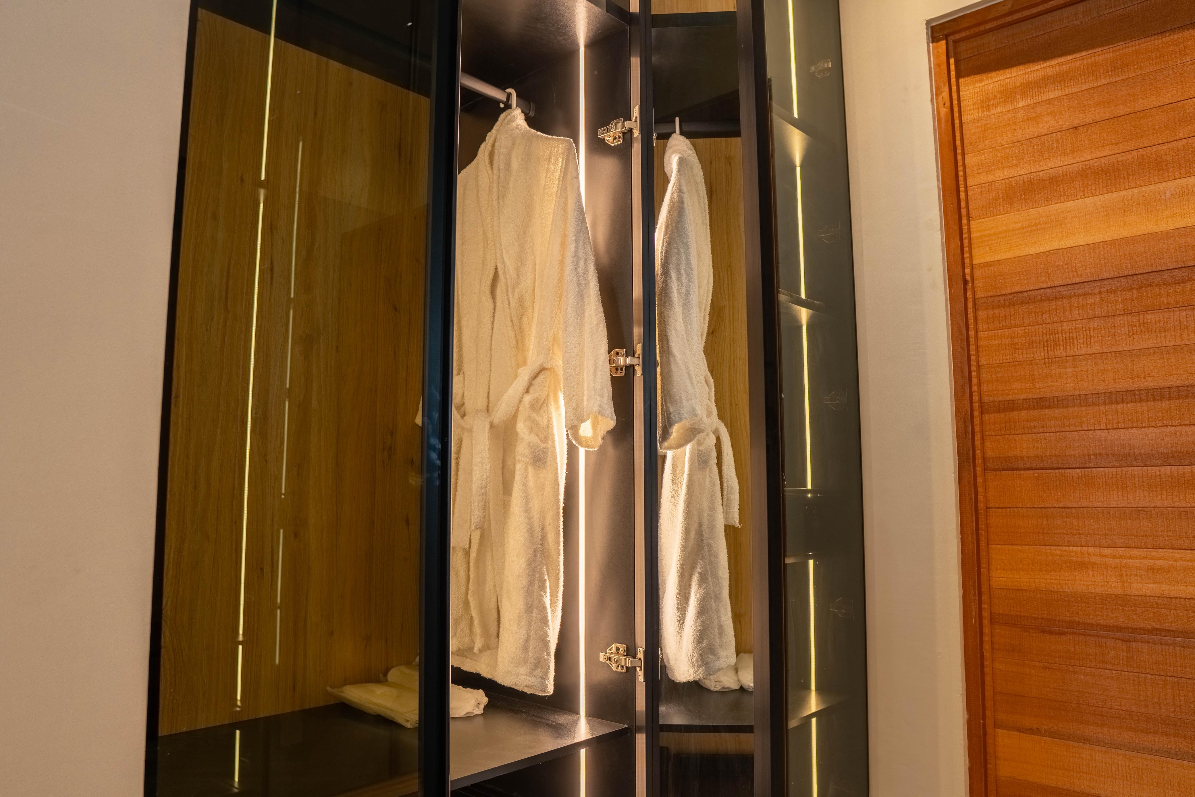 Secluded Luxury Farmhouse | Heated Pool & Garden - Image 50