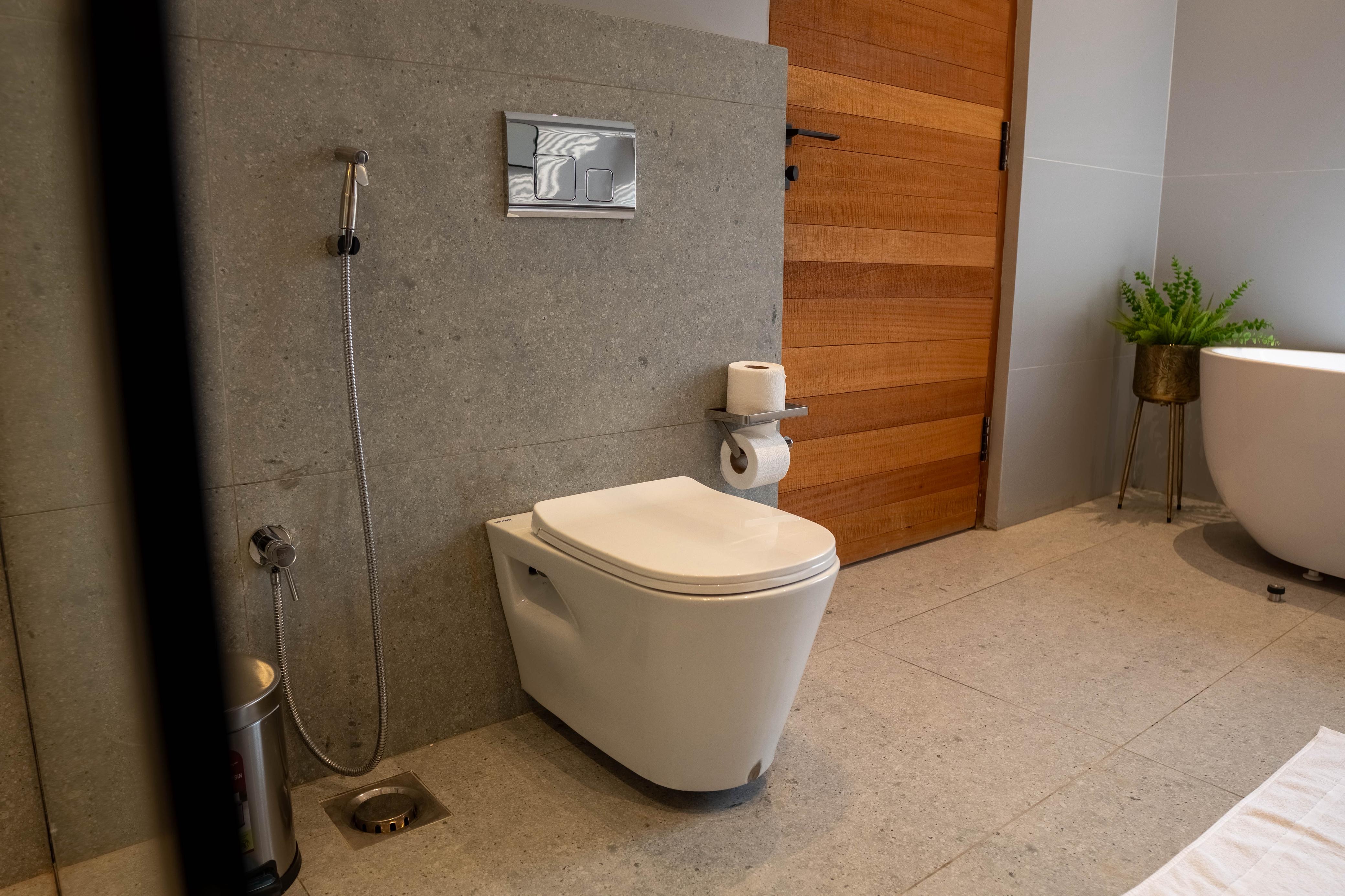 Secluded Luxury Farmhouse | Heated Pool & Garden - Image 54