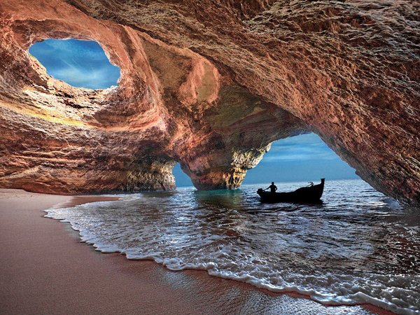 Gruta de Benagil, Lagoa