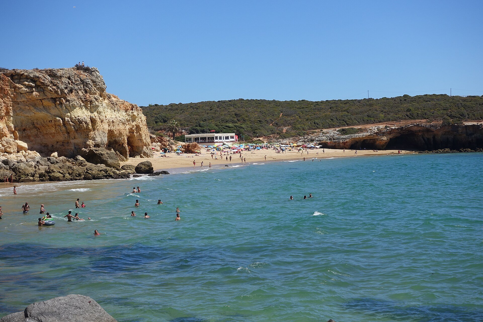 Praia do Pintadinho, Lagoa