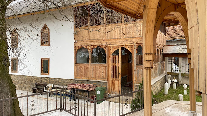 Gallery Photo