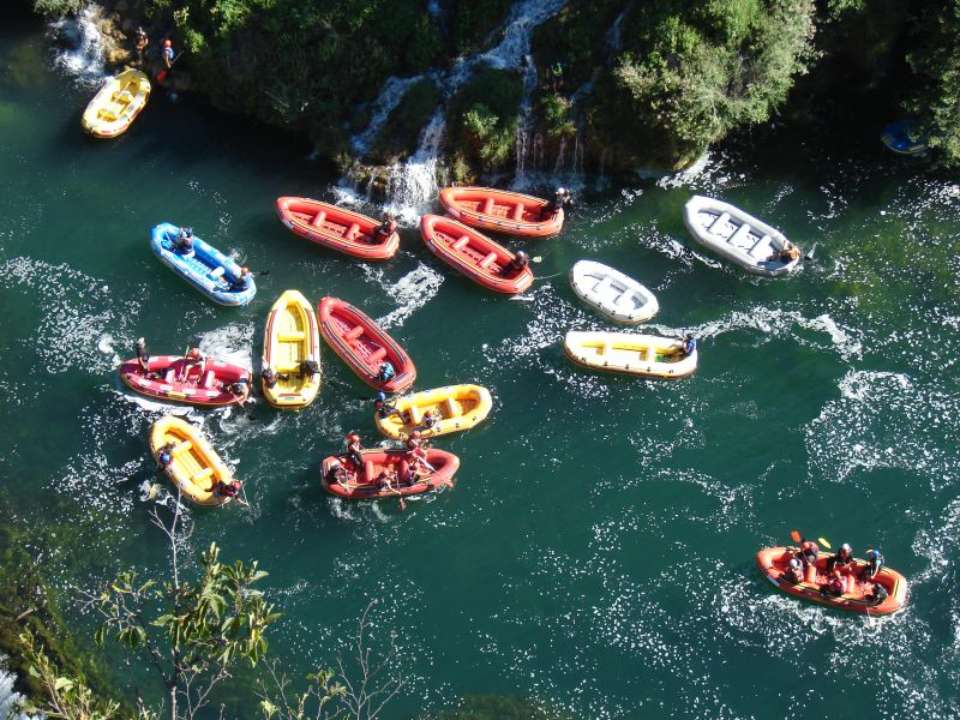 Una RC Kiro Rafting