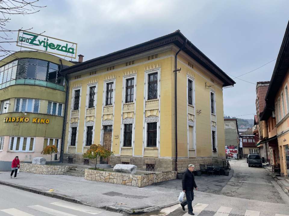 Gallery Photo