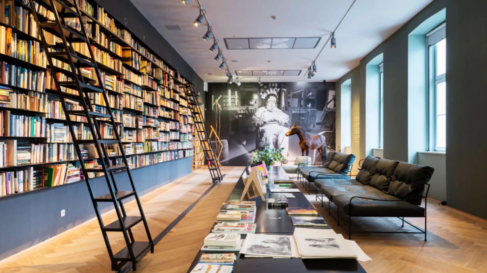 The Kornel and Naďa Földvári Library