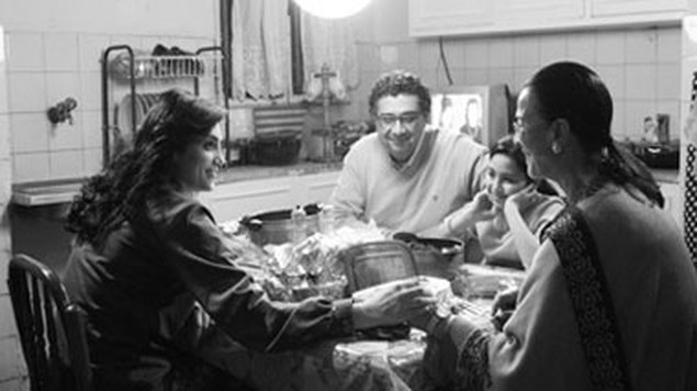 تساؤلات وانطباعات حول فيلم "ديكــــــور" تساؤلات وانطباعات حول فيلم "ديكــــــور"