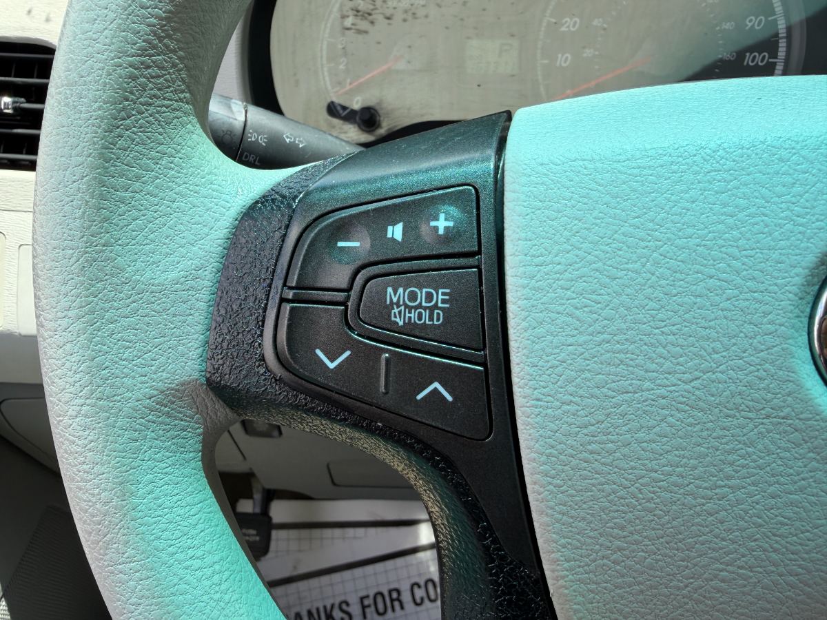 2013 Toyota Sienna photo 17