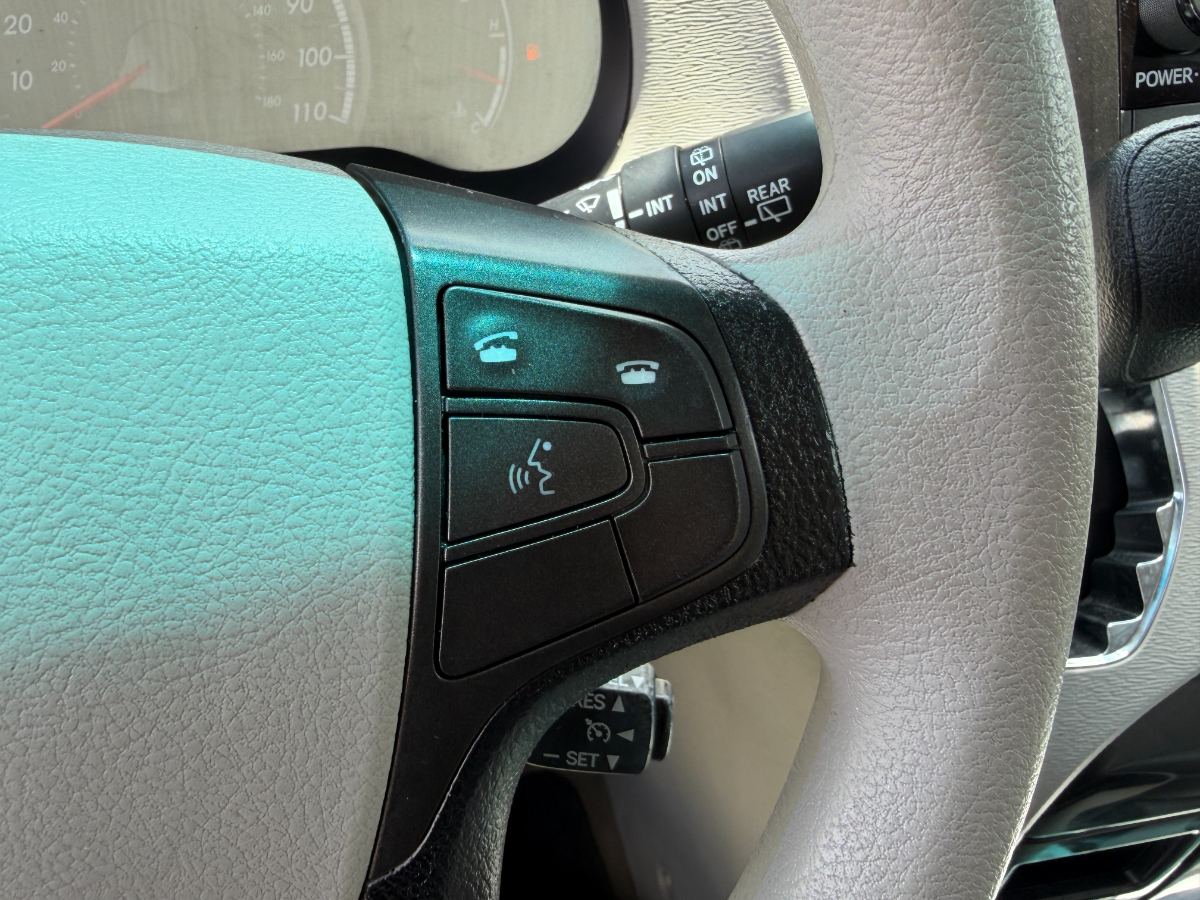 2013 Toyota Sienna photo 18