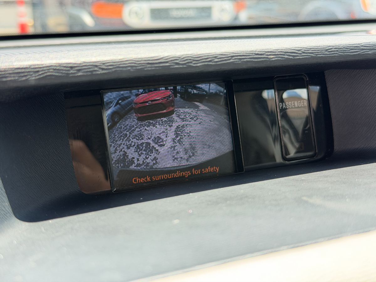 2013 Toyota Sienna photo 20