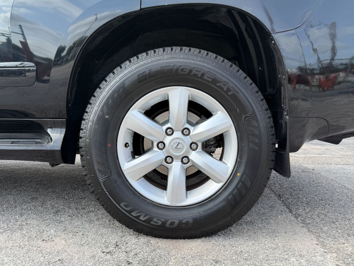2012 Lexus GX 460 photo 11
