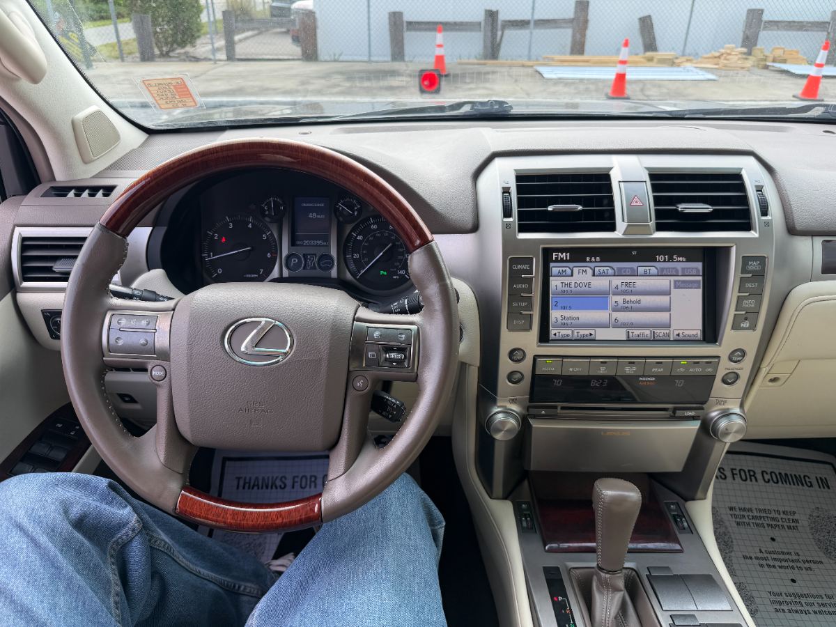 2012 Lexus GX 460 photo 17